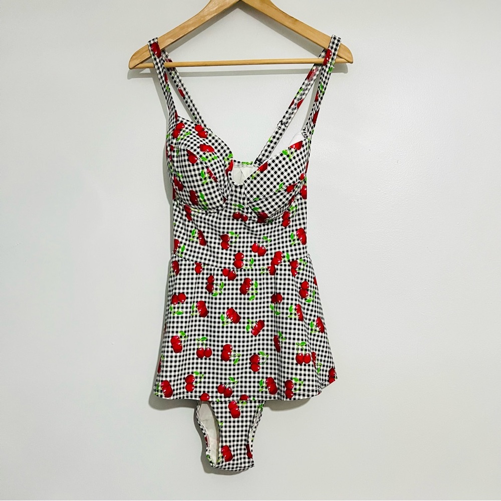 Torrid Swimsuit Retro Gingham and Cherries Size 1x